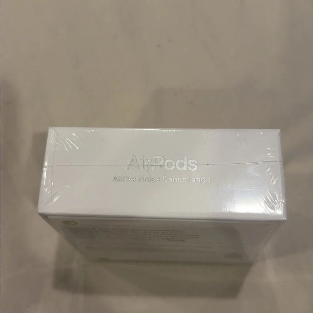 Apple White Wireless Earbuds